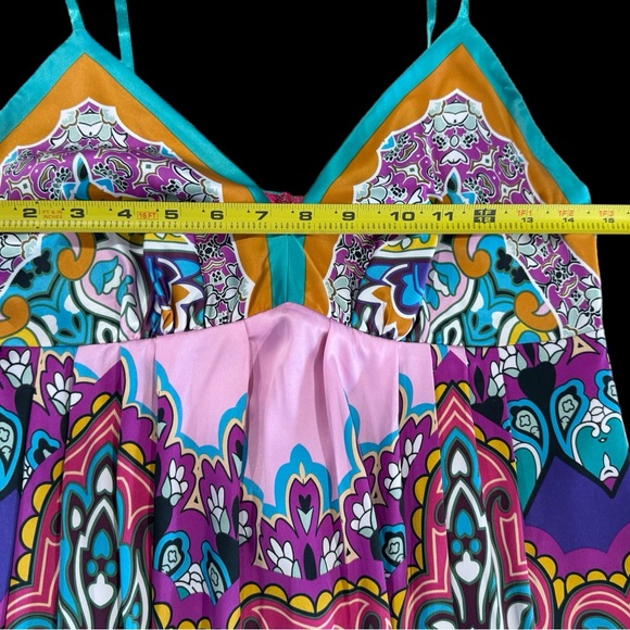 Like New Mix It Dress - Picture 7 of 8